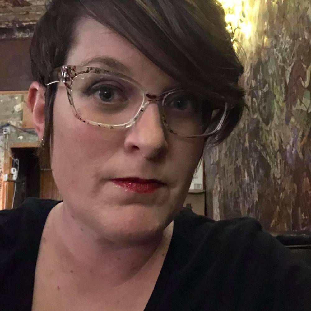 Meet your Posher, Lacy